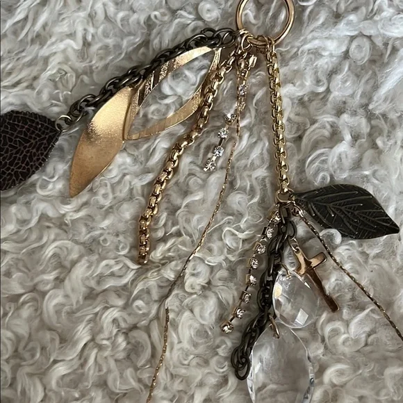 Boho Multi-Color Leaf Pendant Necklace - Picture 5 of 5